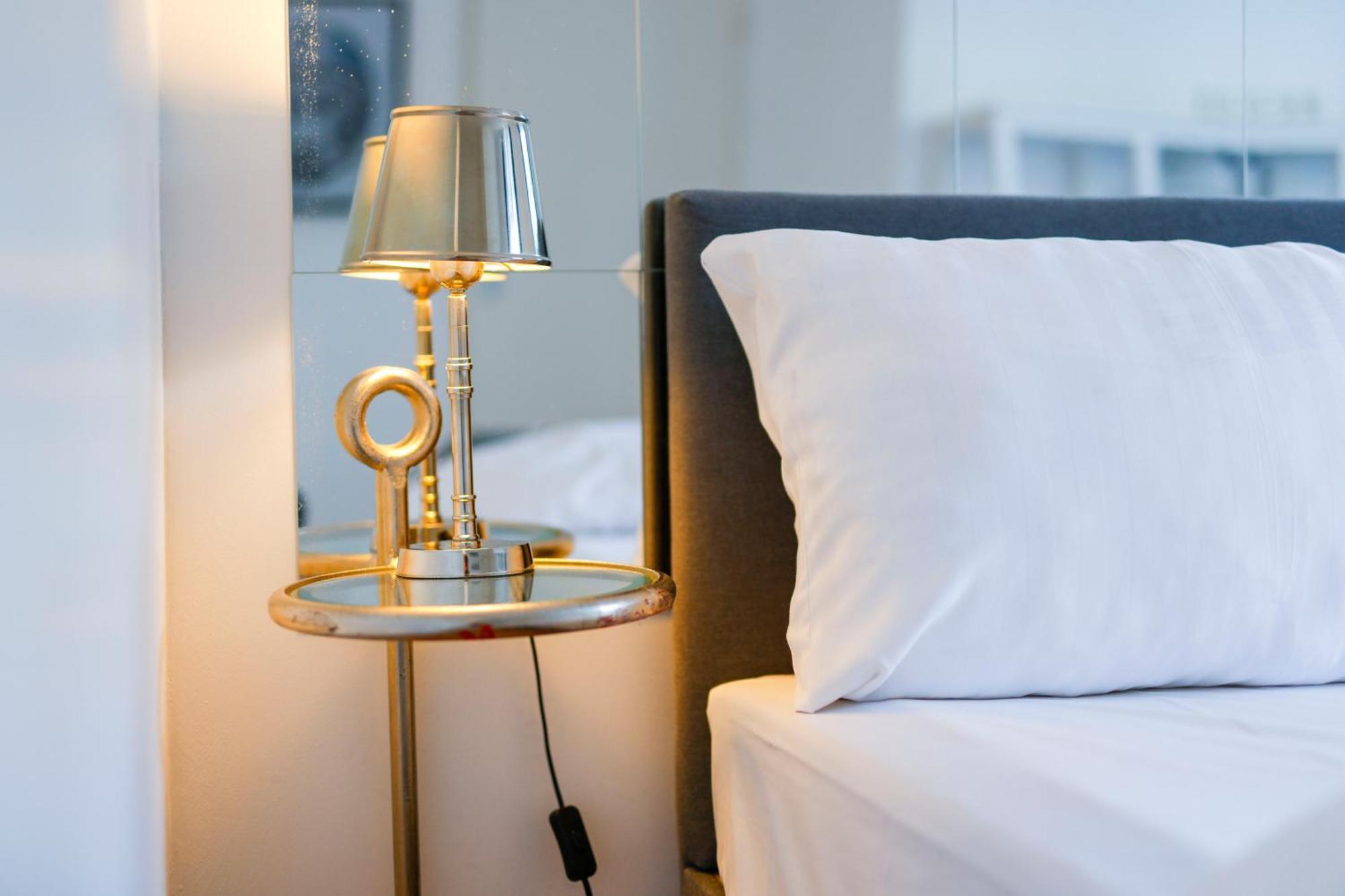 Sleephotels Alsterroom * Hamburg